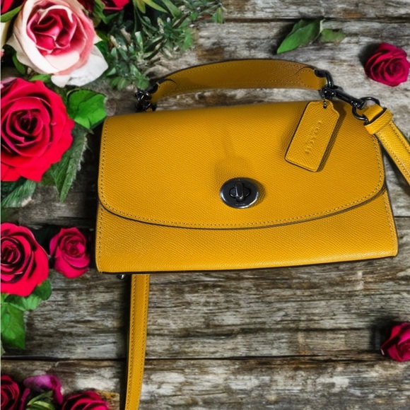 Coach Yellow Crossbody Bag with Sleek Design - Picture 1 of 12